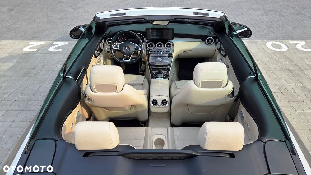 Mercedes-Benz Klasa C 300 9G-TRONIC Edition 1 - 18