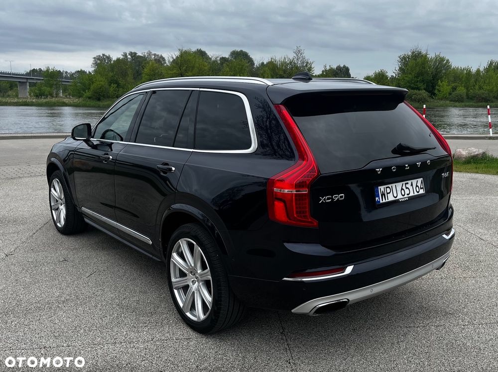 Volvo XC 90 - 8