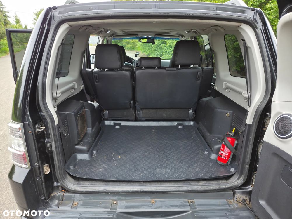 Mitsubishi Pajero 3.2 DID Instyle - 12