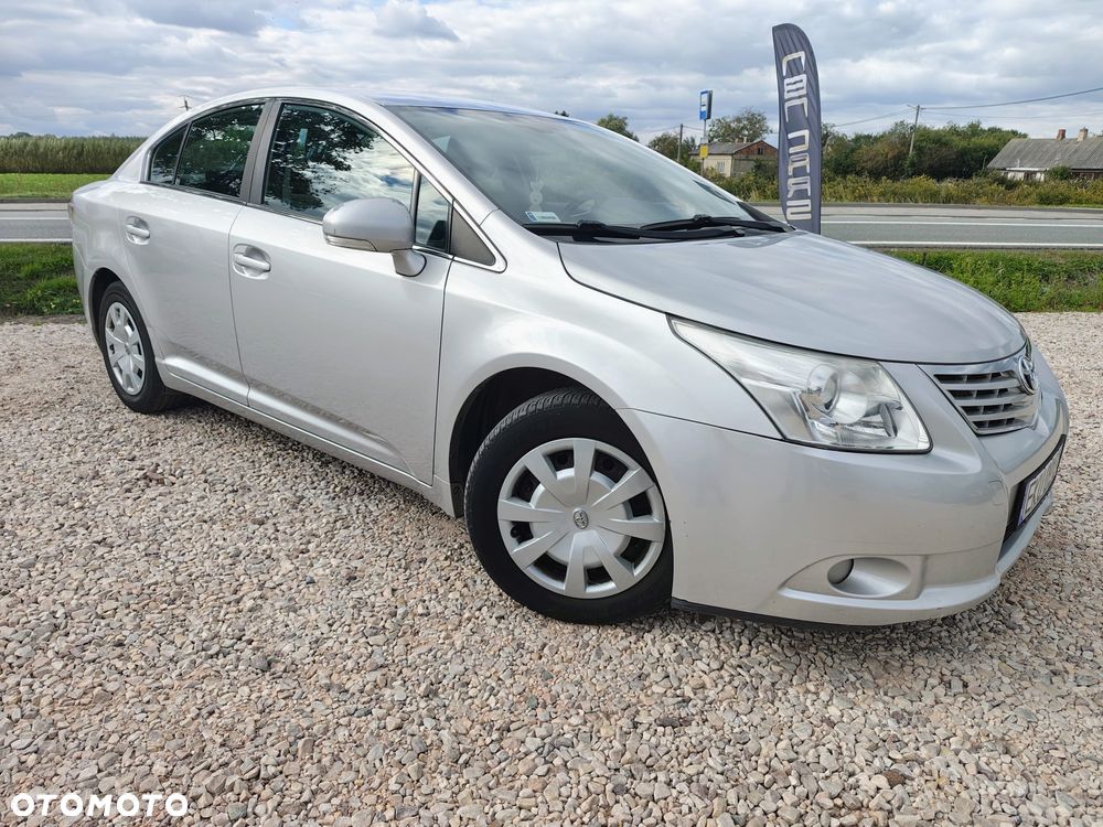 Toyota Avensis - 12