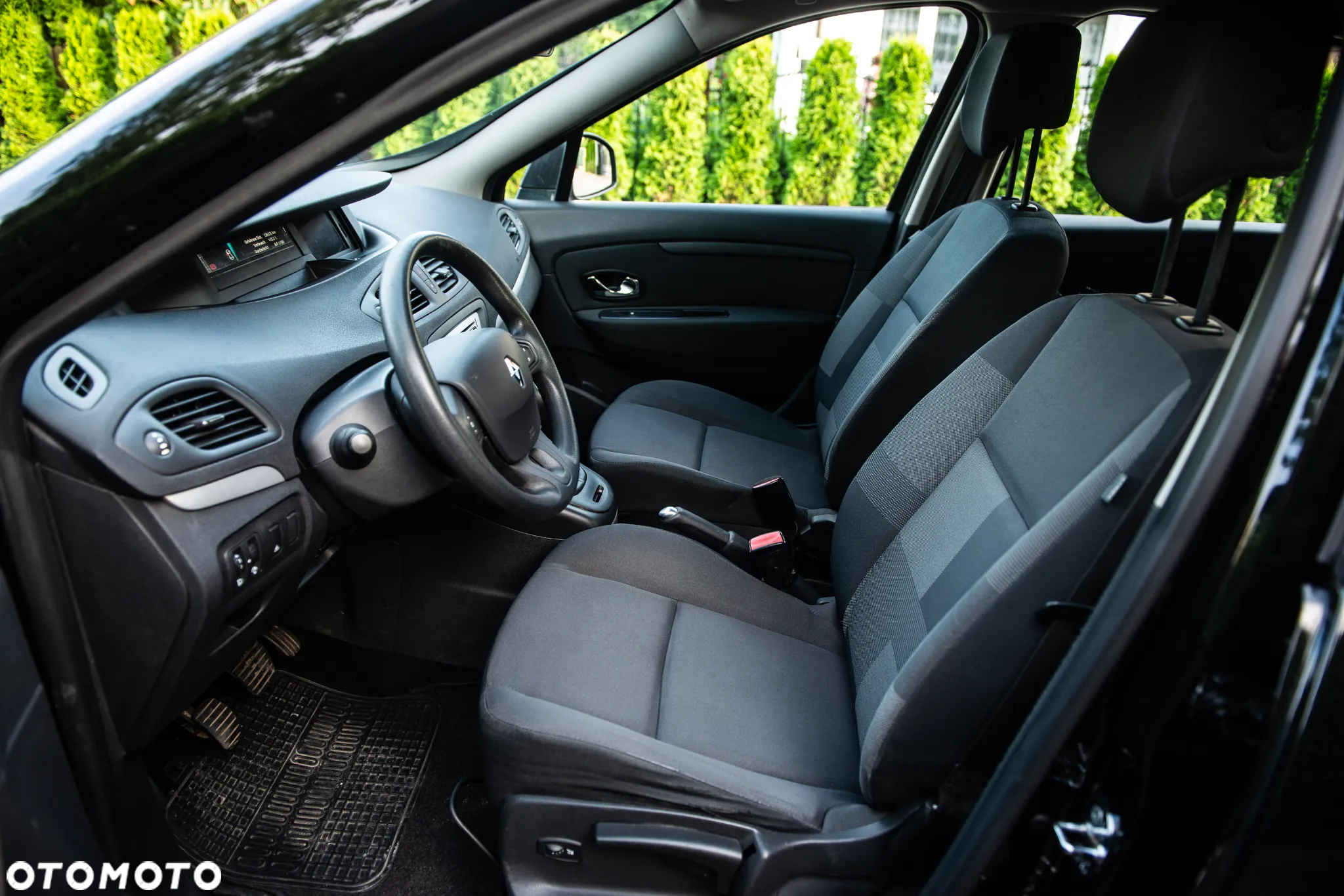 Renault Scenic 1.6 16V 110 Dynamique - 18
