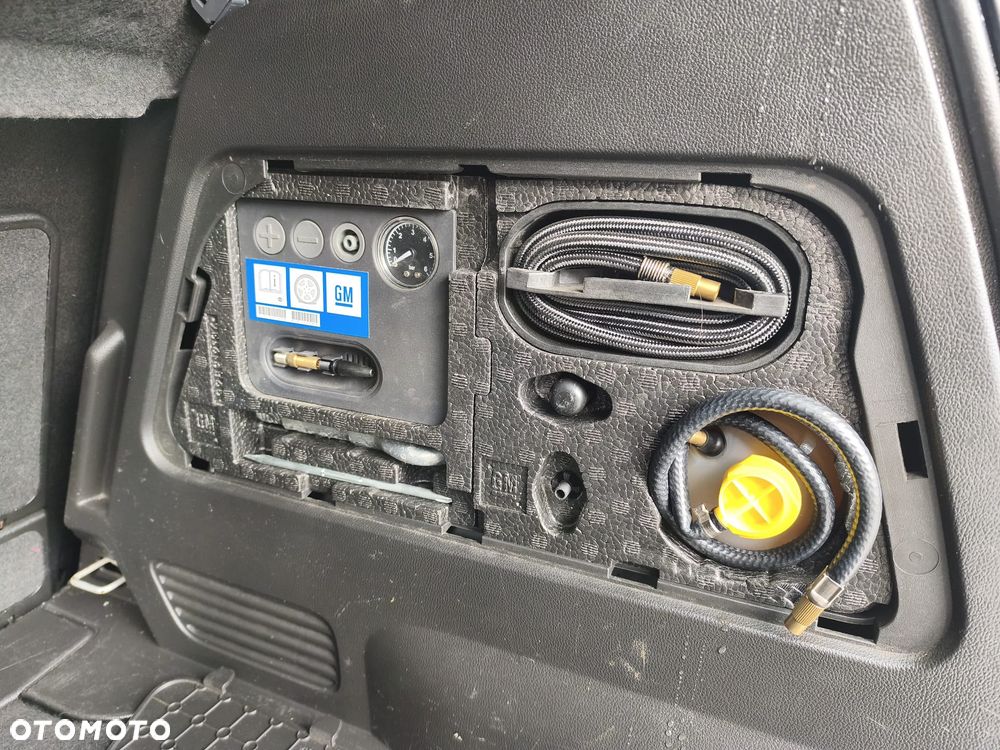 Opel Meriva - 28