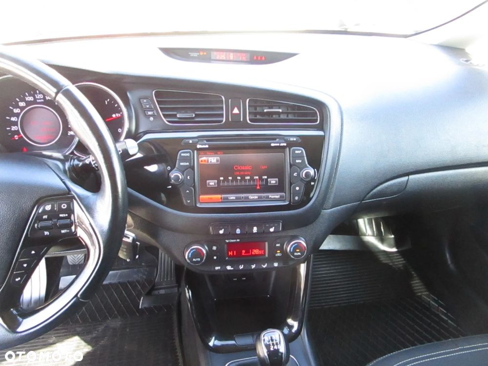 Kia Ceed 1.6 GDI Business Line - 33