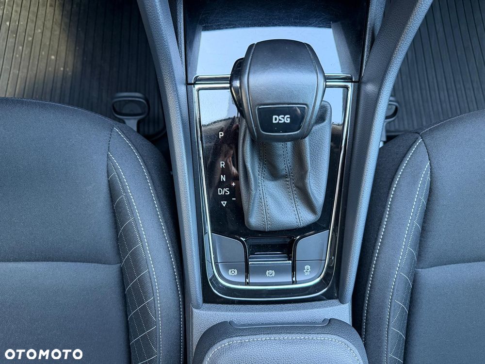 Skoda Karoq 1.0 TSI 4x2 Style DSG - 23