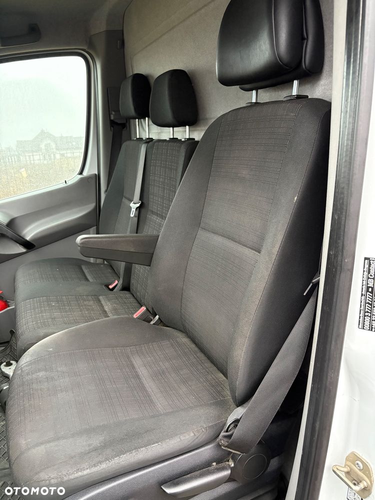 Mercedes-Benz Sprinter - 5
