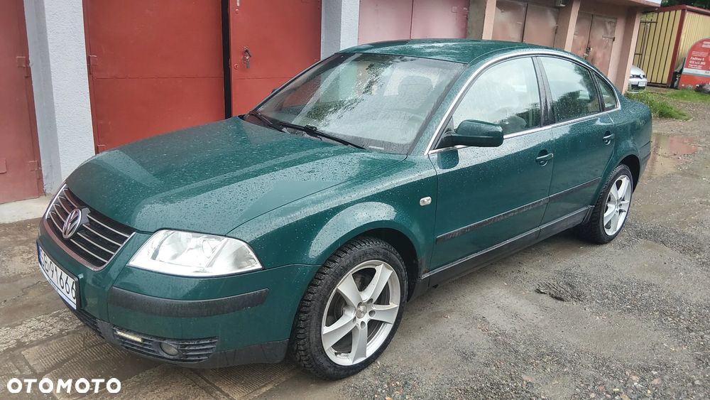 Volkswagen Passat 1.9 TDI Trendline - 1