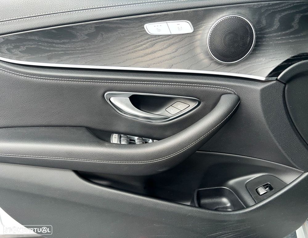 Mercedes-Benz E 220 d AMG Line - 17