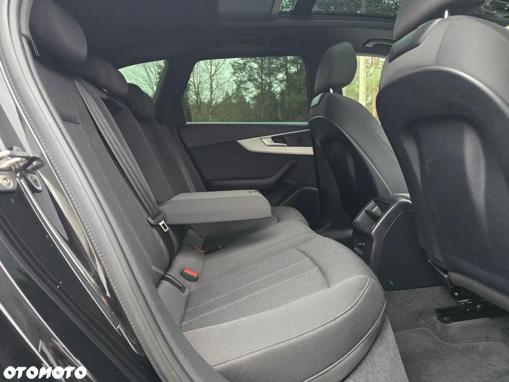 Audi A4 Avant 2.0 TDI S tronic - 30