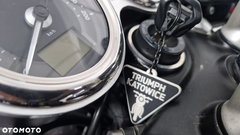 Triumph Speed Twin - 8