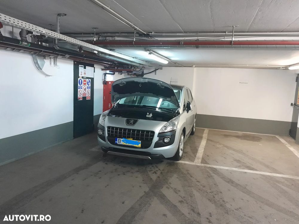 Peugeot 3008 2.0 HDI FAP Premium - 2