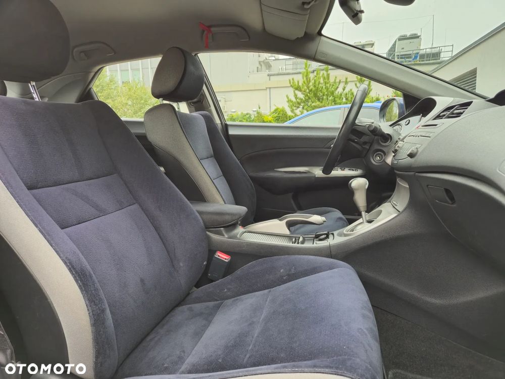 Honda Civic 1.8 Comfort - 8