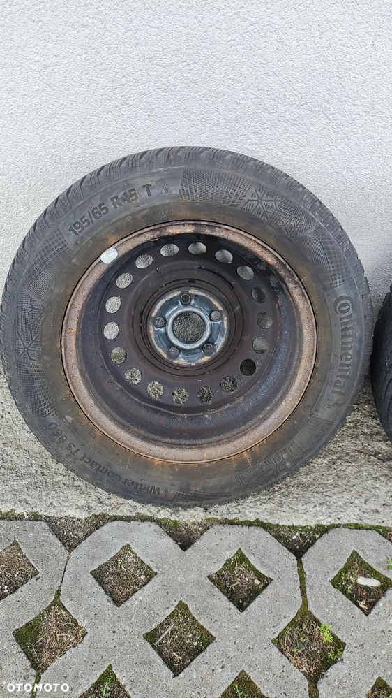 Komplet stalowych kół 195/65 R15 Continental zimowe – Golf 6 / Audi A3 - 4