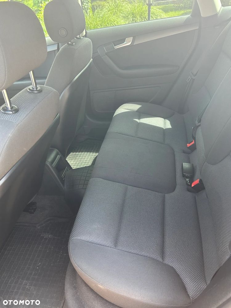 Audi A3 Sportback 2.0 TDI DPF Ambiente - 8