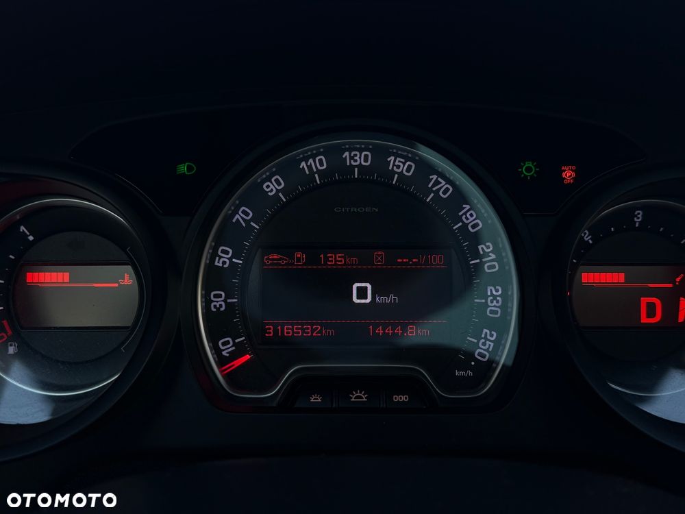 Citroën C5 2.0 HDi Exclusive - 35