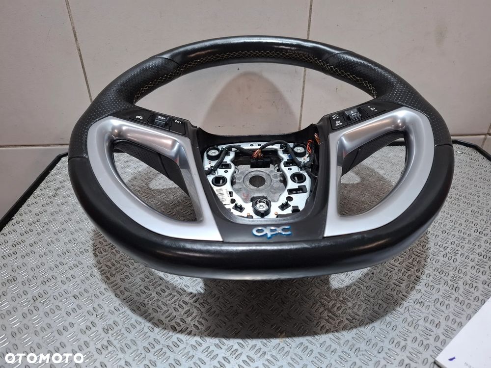 Kierownica multifunkcyjna OPC Opel Insignia A lift 2011 rok skóra  nr 13294295 - 9
