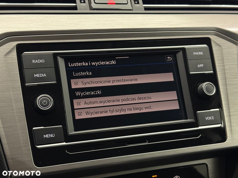 Volkswagen Passat 2.0 TDI EVO Essence DSG - 31