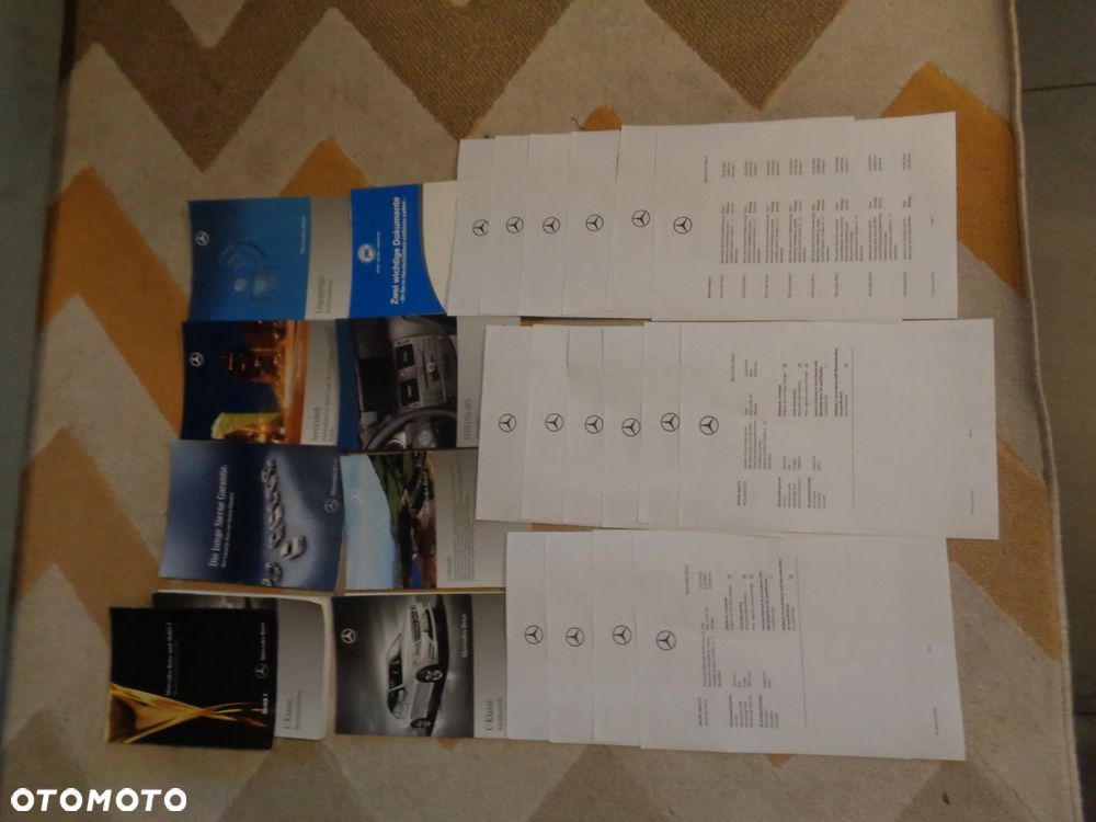 Mercedes-Benz Klasa C 180 CGI BlueEFFICIENCY Avantgarde - 5