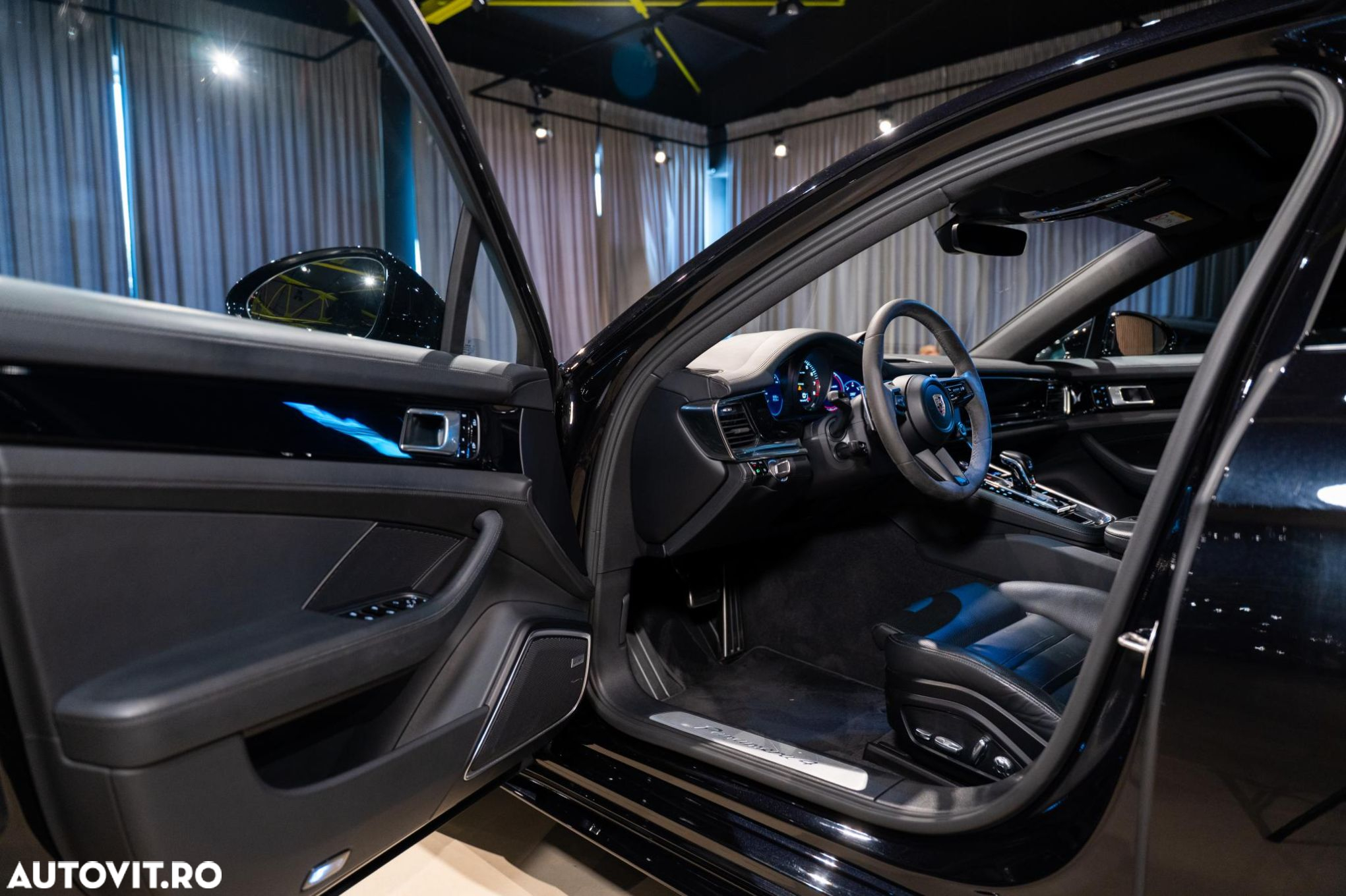 Porsche Panamera - 11