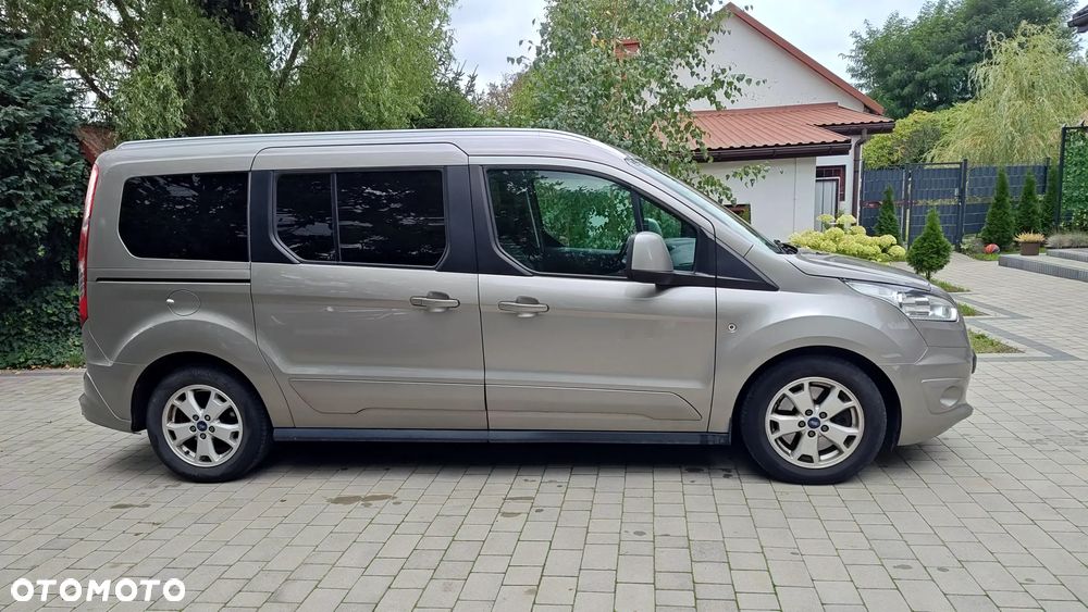 Ford Tourneo Connect Grand - 13