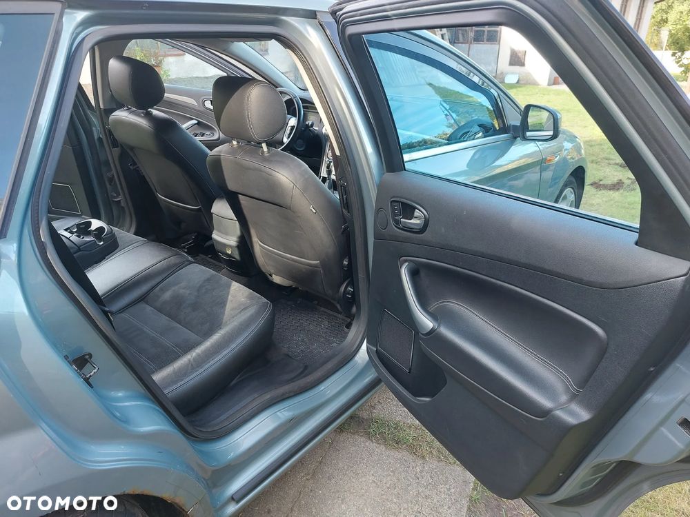 Ford Mondeo 2.0 TDCi Titanium X - 23