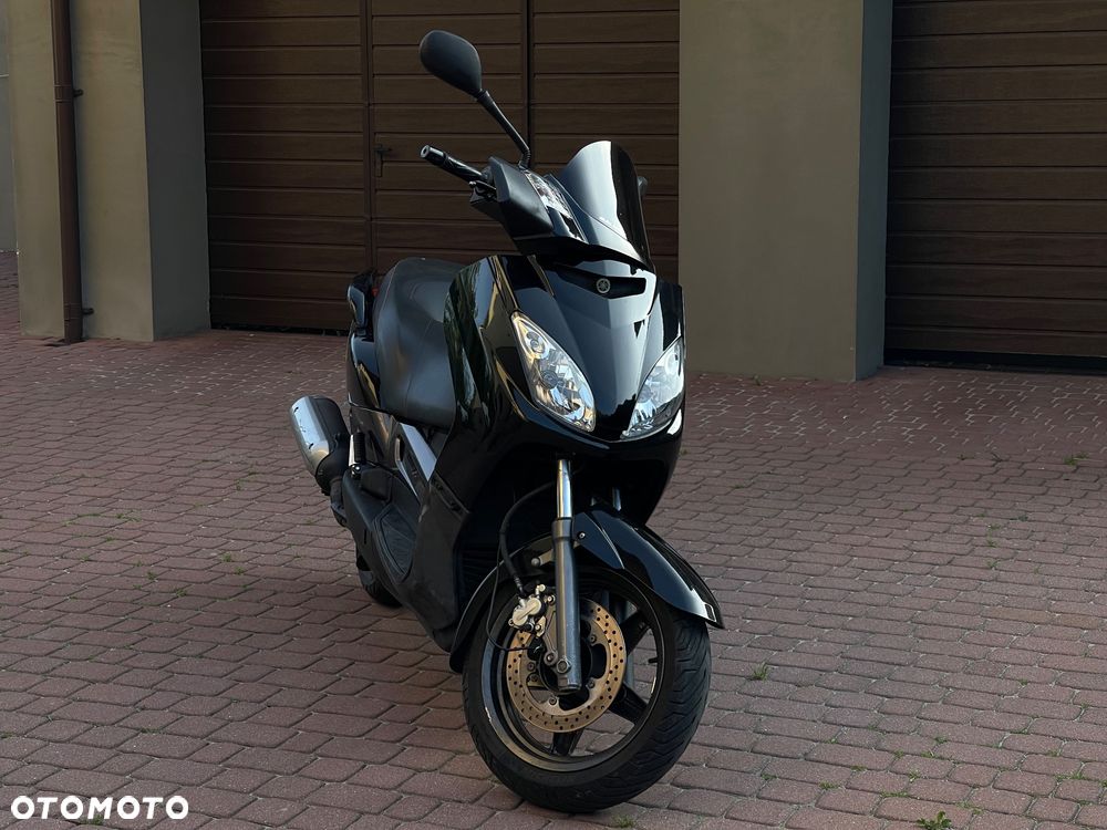 Yamaha X-max - 1