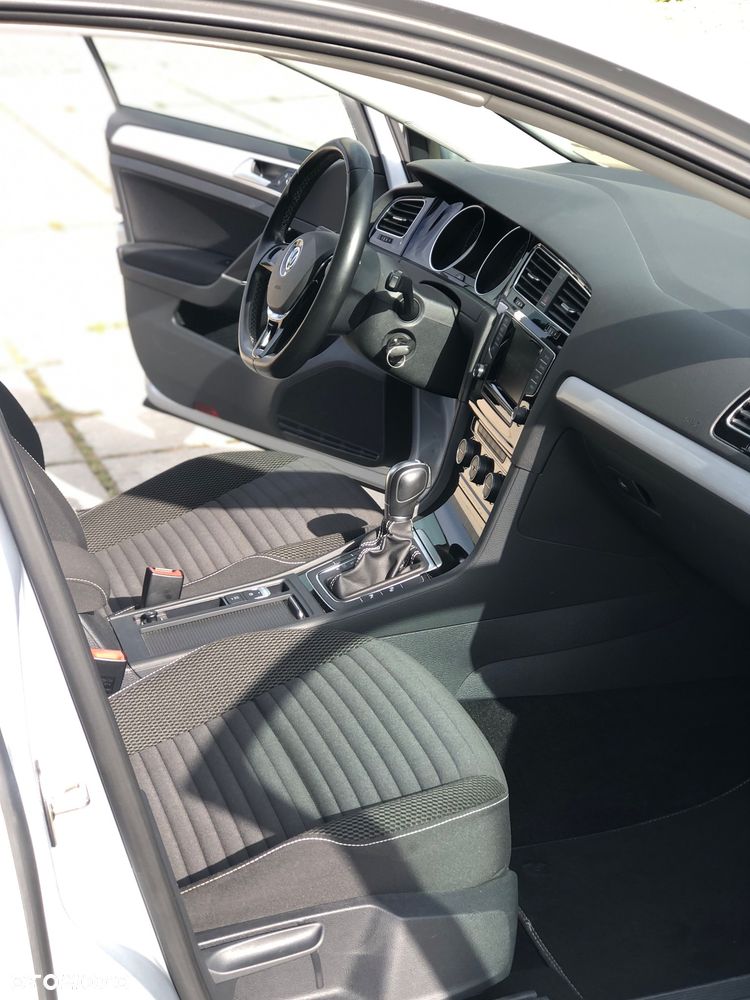 Volkswagen Golf 1.2 TSI BlueMotion Technology DSG Lounge - 19