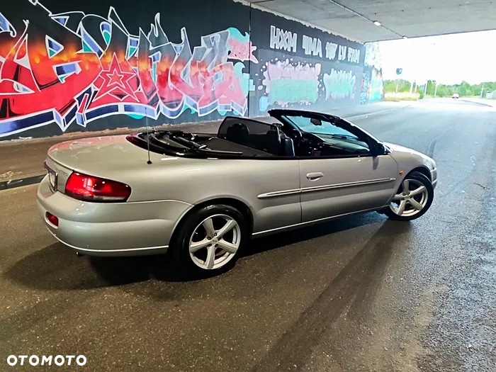 Chrysler Sebring 2.7 LX - 13