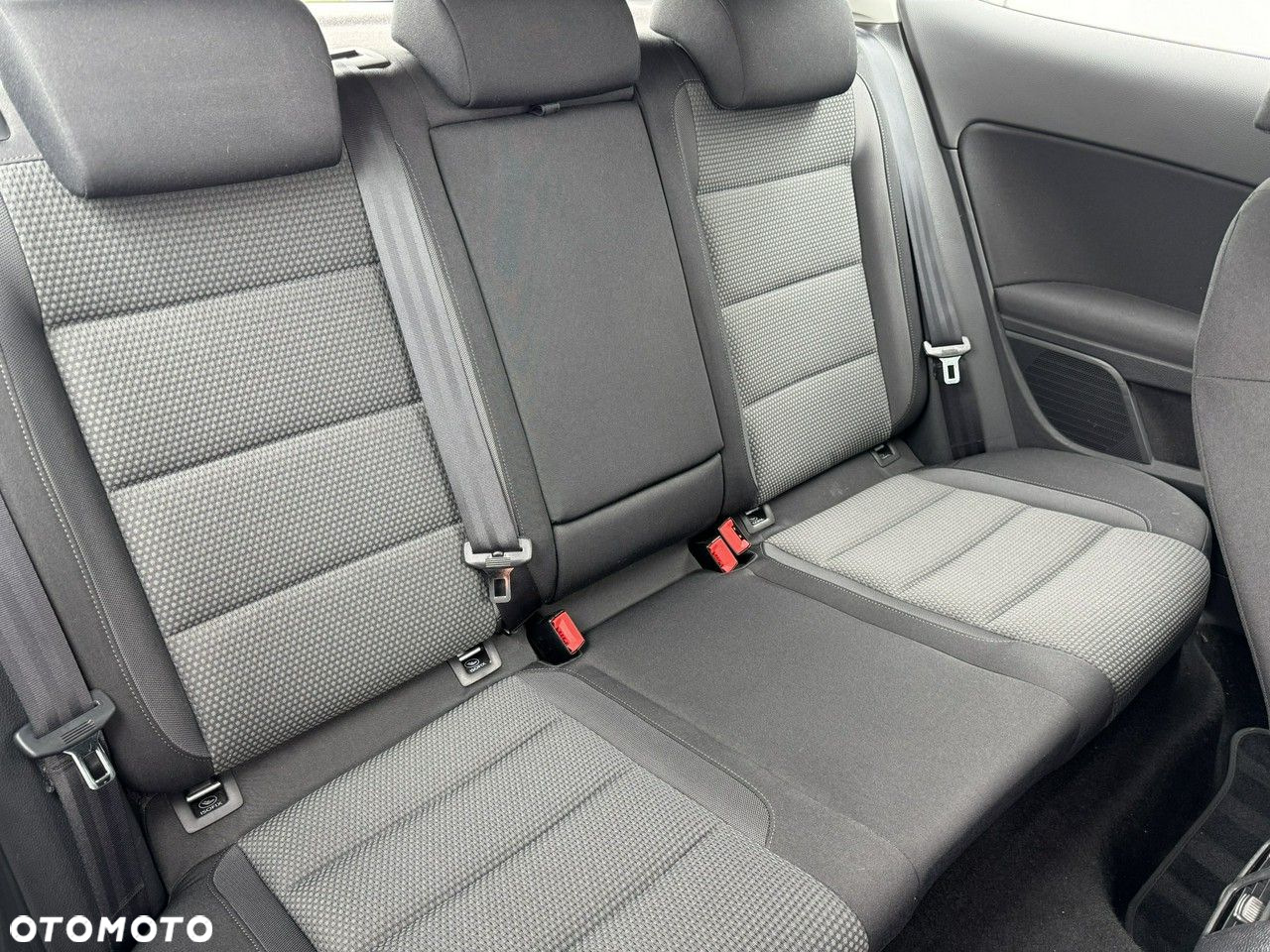 Volkswagen Golf 1.6 Comfortline - 20