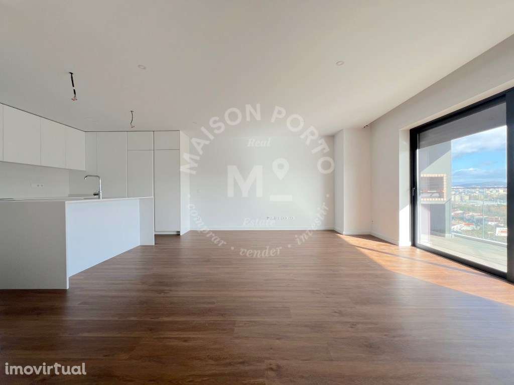 Apartamento T3 com Varanda, Suite e Lugar de Estacionamento em Água... - Grande imagem: 2/24