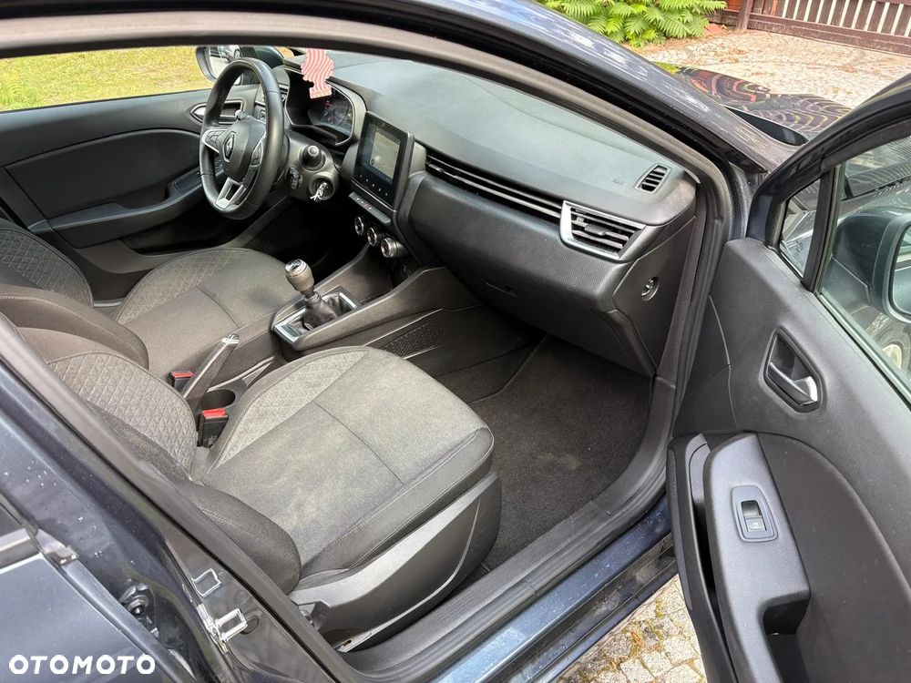 Renault Clio BLUE dCi 85 BUSINESS EDITION - 23