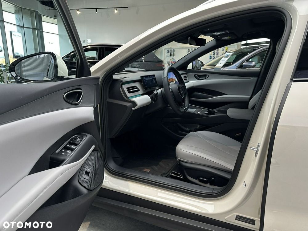 BYD Seal 6 - 7