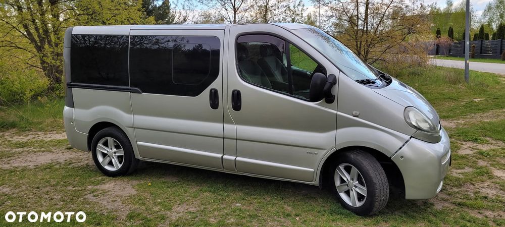 Opel Vivaro Tour - 6