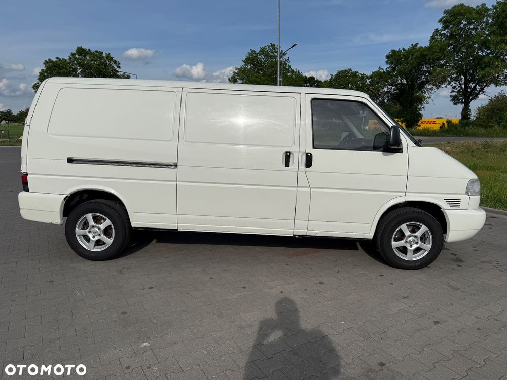 Volkswagen Transporter - 4