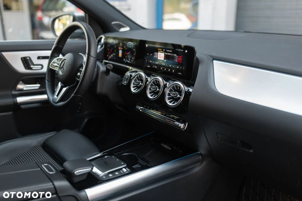 Mercedes-Benz GLA 250 Progressive - 20