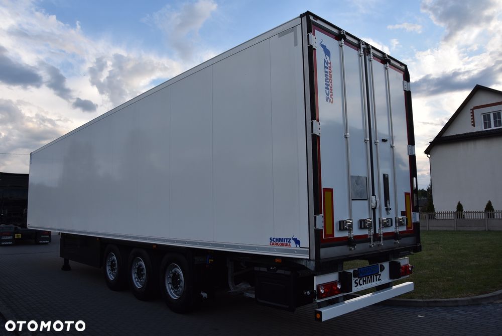 Schmitz Cargobull CHŁODNIA THERMOKING SLX PRZEBIEG 90 TYS KM / 4 RYGLE / OŚ PODNOSZONA / PALECIARA / ELEKTRYKA / STAN IDELNY JAK NOWY ! - 4