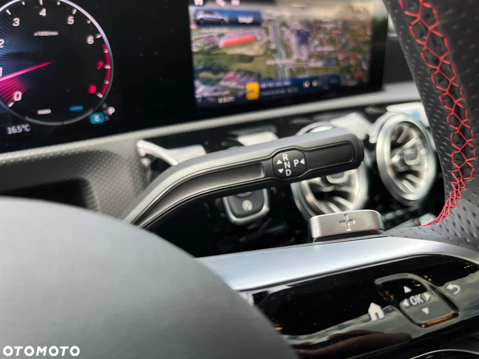 Mercedes-Benz Klasa A 220 4-Matic AMG Line 8G-DCT - 34