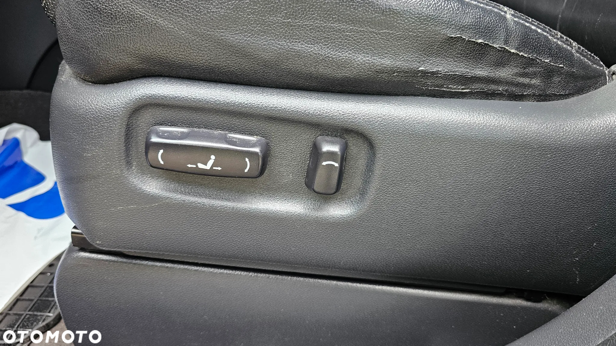 Kia Carens 2.0 EX - 23