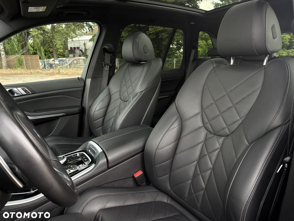 BMW X5 M50i - 20