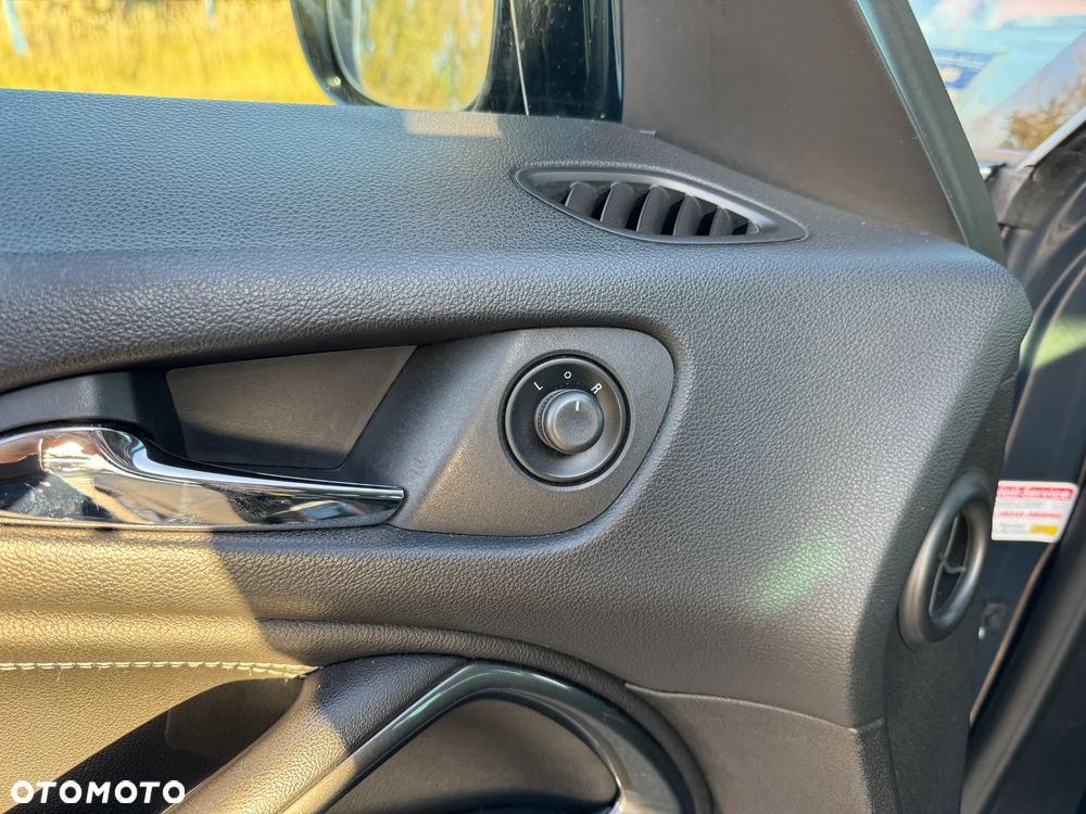 Opel Zafira Tourer 2.0 CDTI Innovation - 25