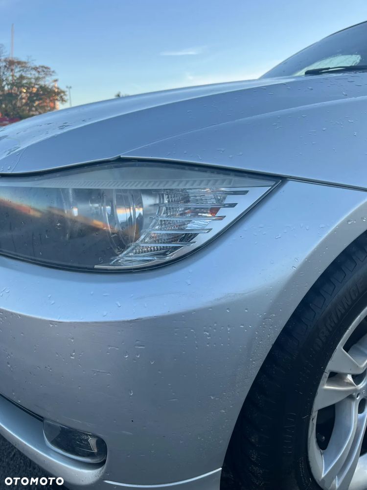 BMW Seria 3 318i - 10