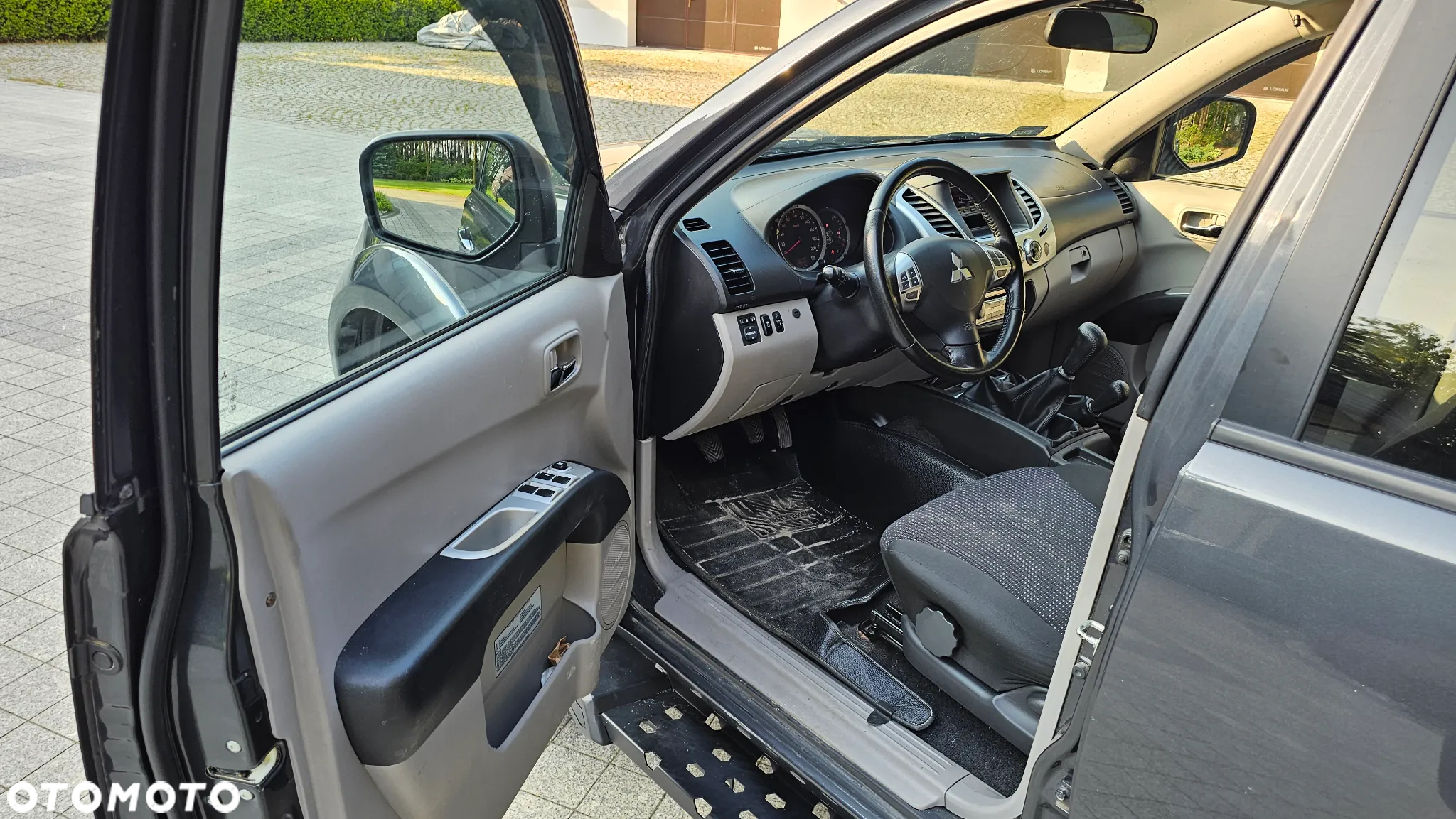 Mitsubishi L200 - 12