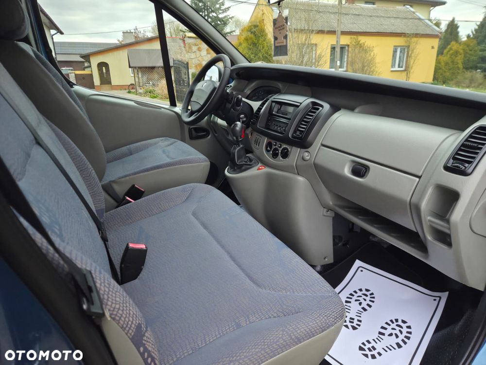 Renault Trafic Passenger Expression - 17