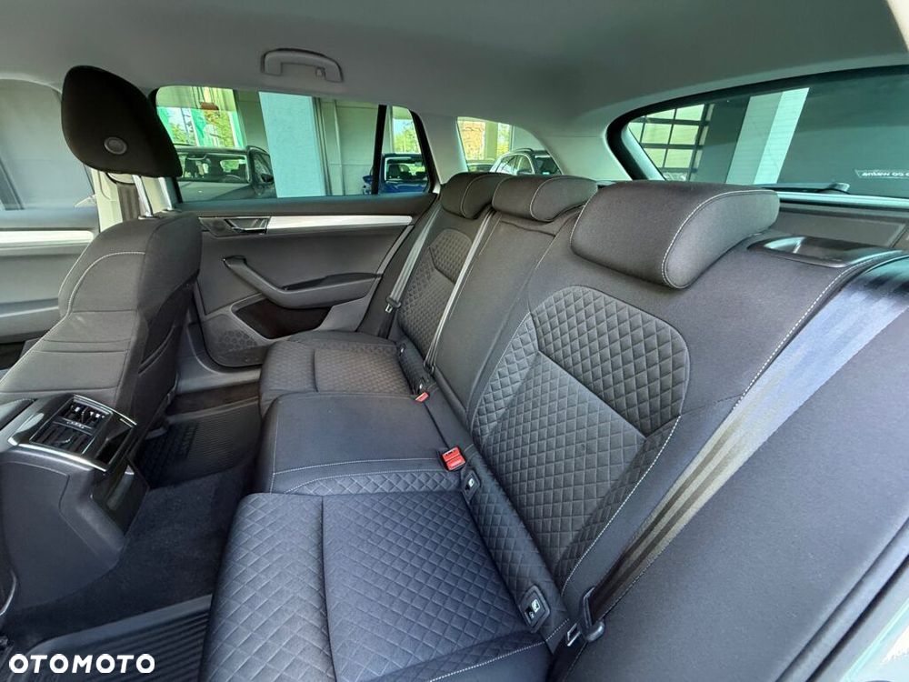 Skoda Superb 1.5 TSI Ambition DSG - 18