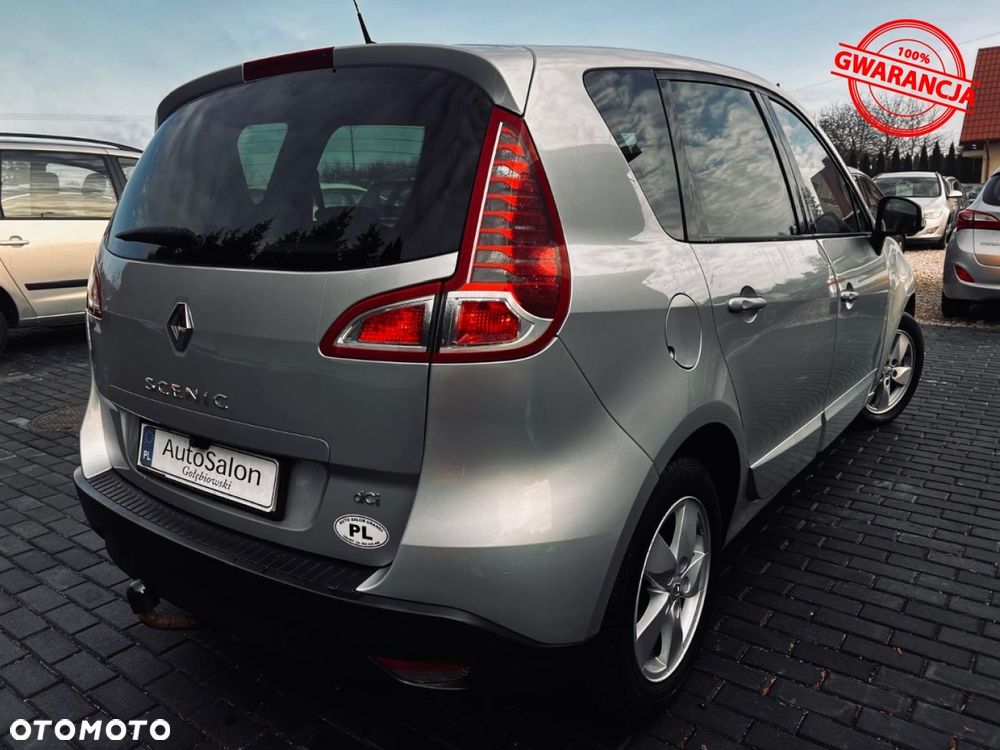 Renault Scenic dCi 110 EDC Paris - 12
