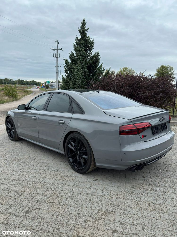 Audi S8 Plus 4.0 TFSI Quattro - 3
