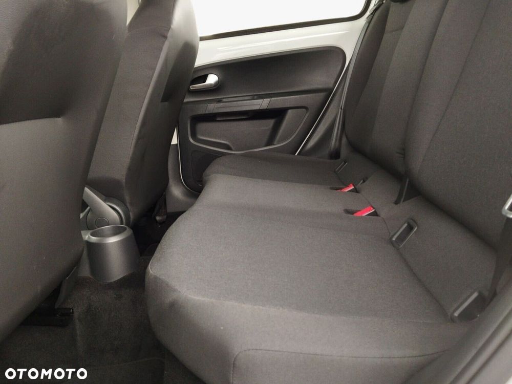 Volkswagen up! 1.0 move - 17