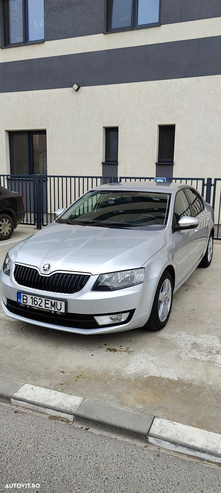 Skoda Octavia 2.0 TDI DSG Style - 7