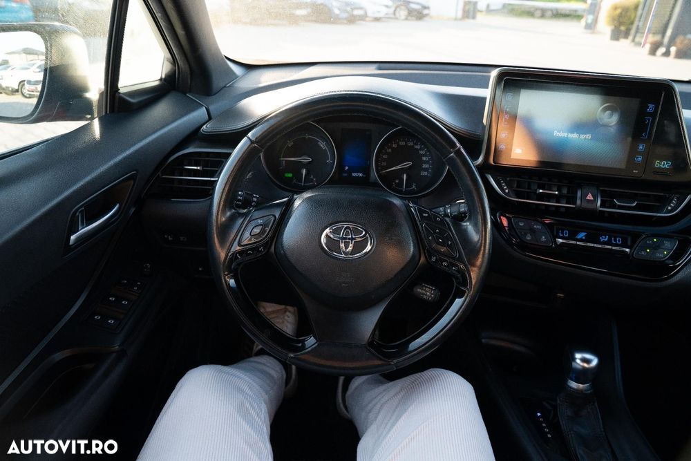 Toyota C-HR - 8