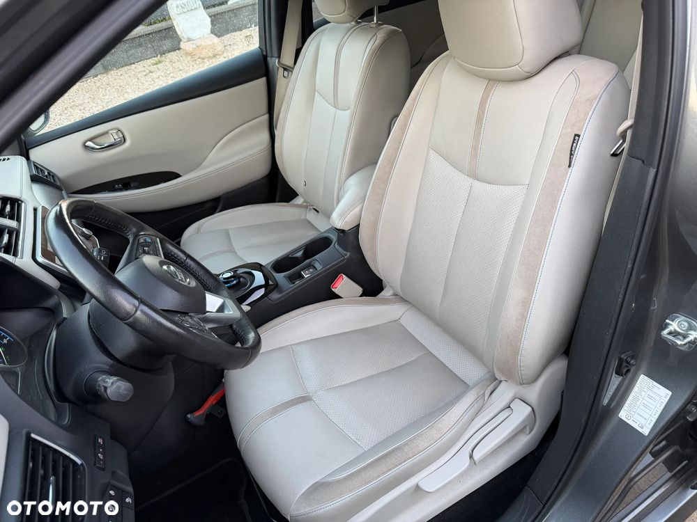 Nissan Leaf 40 kWh Tekna - 13