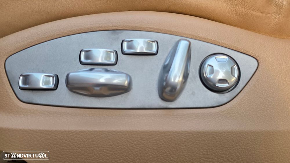 Porsche Cayenne S E-Hybrid Platinum Edition - 30